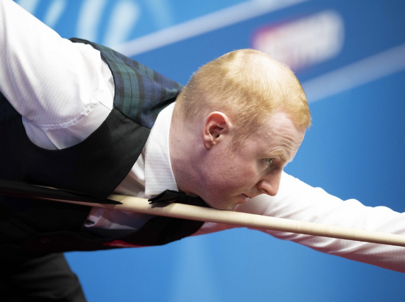 乌克兰球队全力以赴，取胜创造历史突破的简单介绍